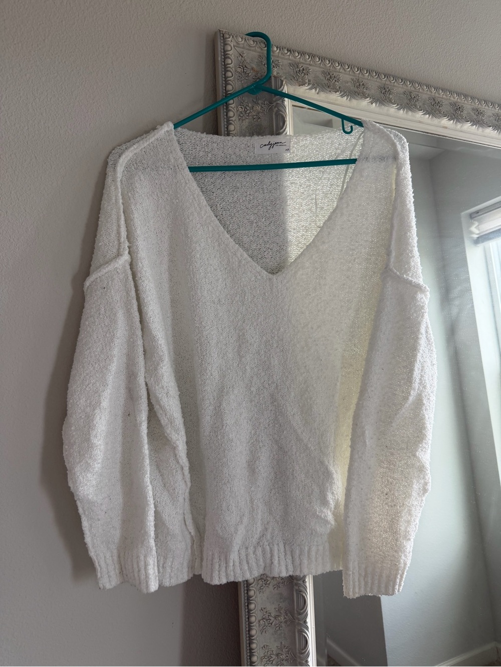 Carly Jean Los Angeles Cozy White V-Neck Women’s Sweater